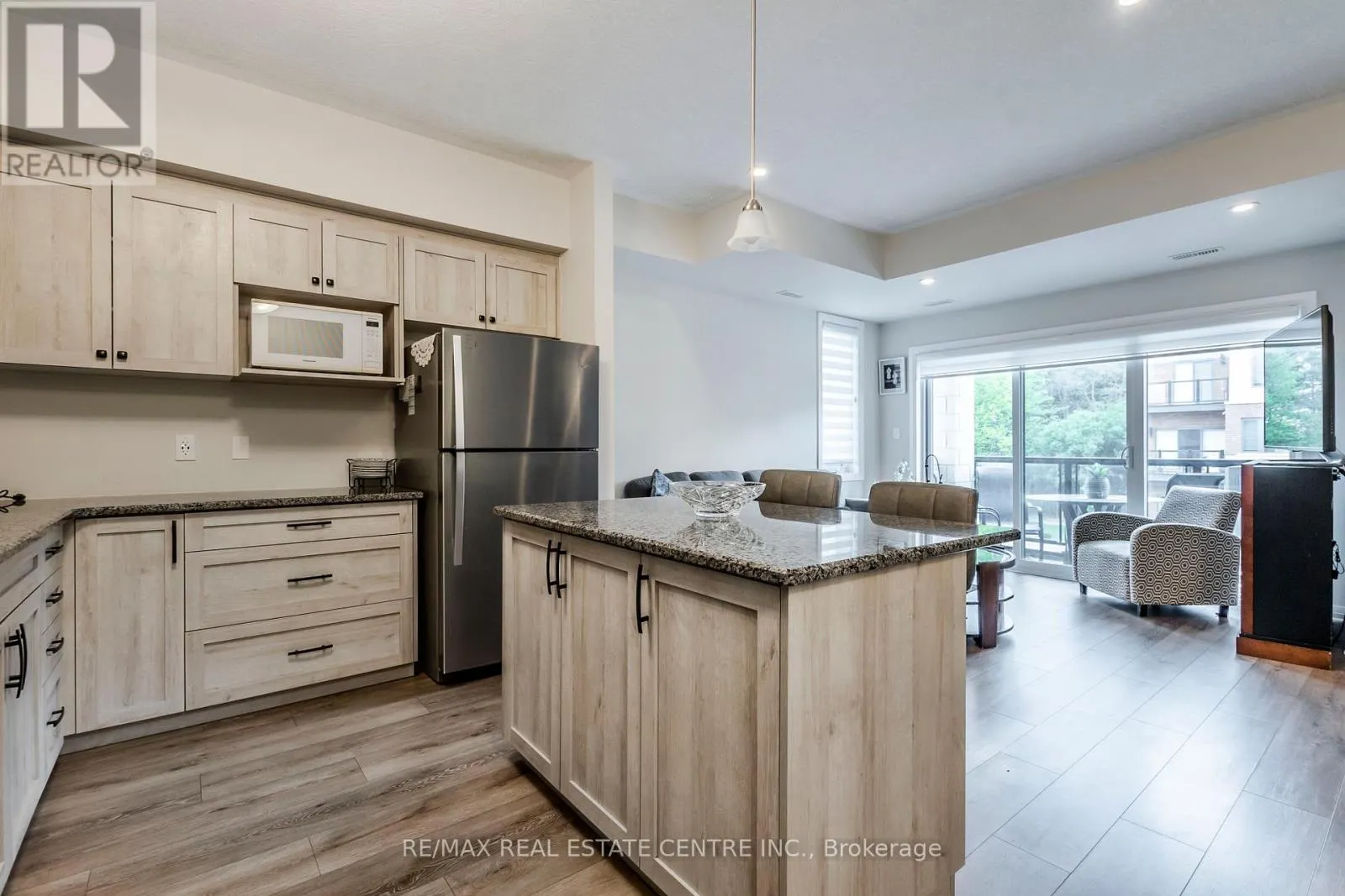 95 - 25 ISHERWOOD AVENUE