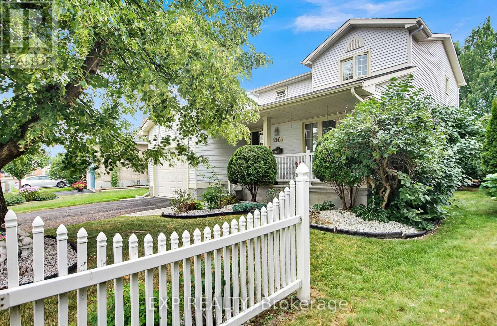 2104 GARDENWAY DRIVE