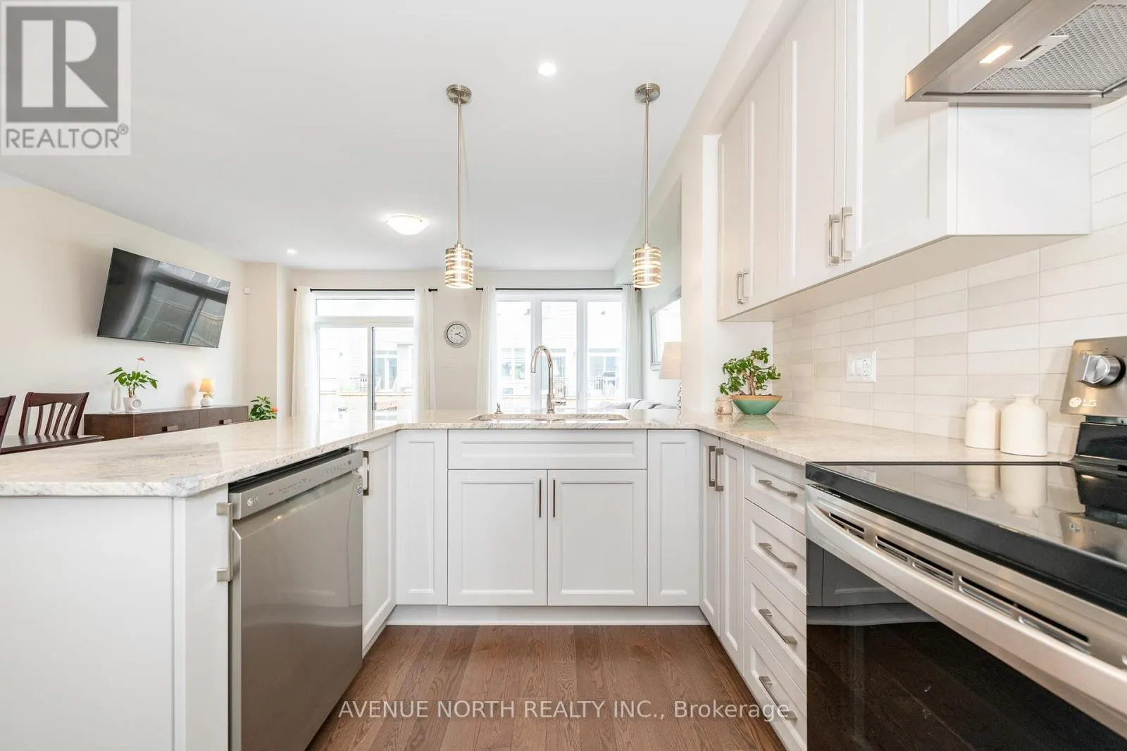 121 ANGELONIA CRESCENT