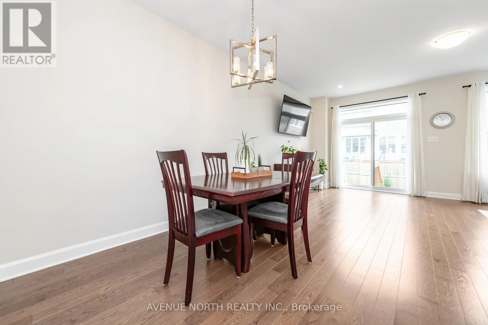 121 ANGELONIA CRESCENT