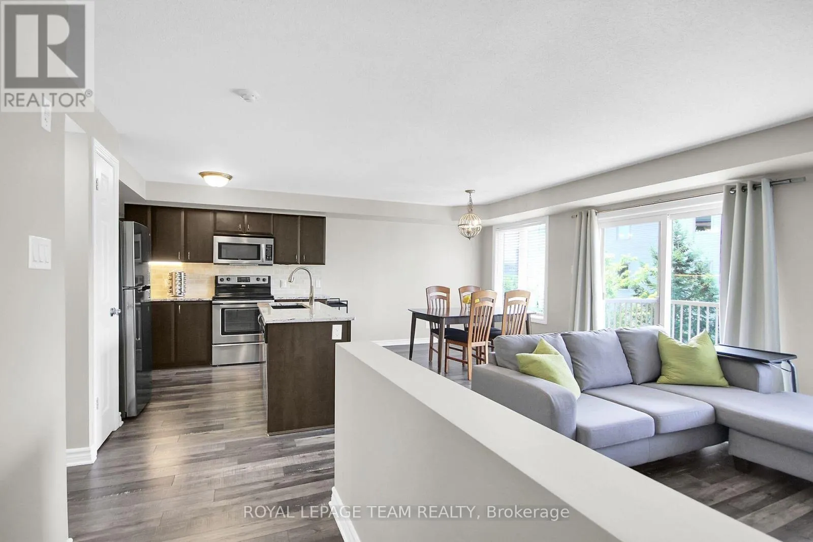 5 - 46 BARNSTONE DRIVE