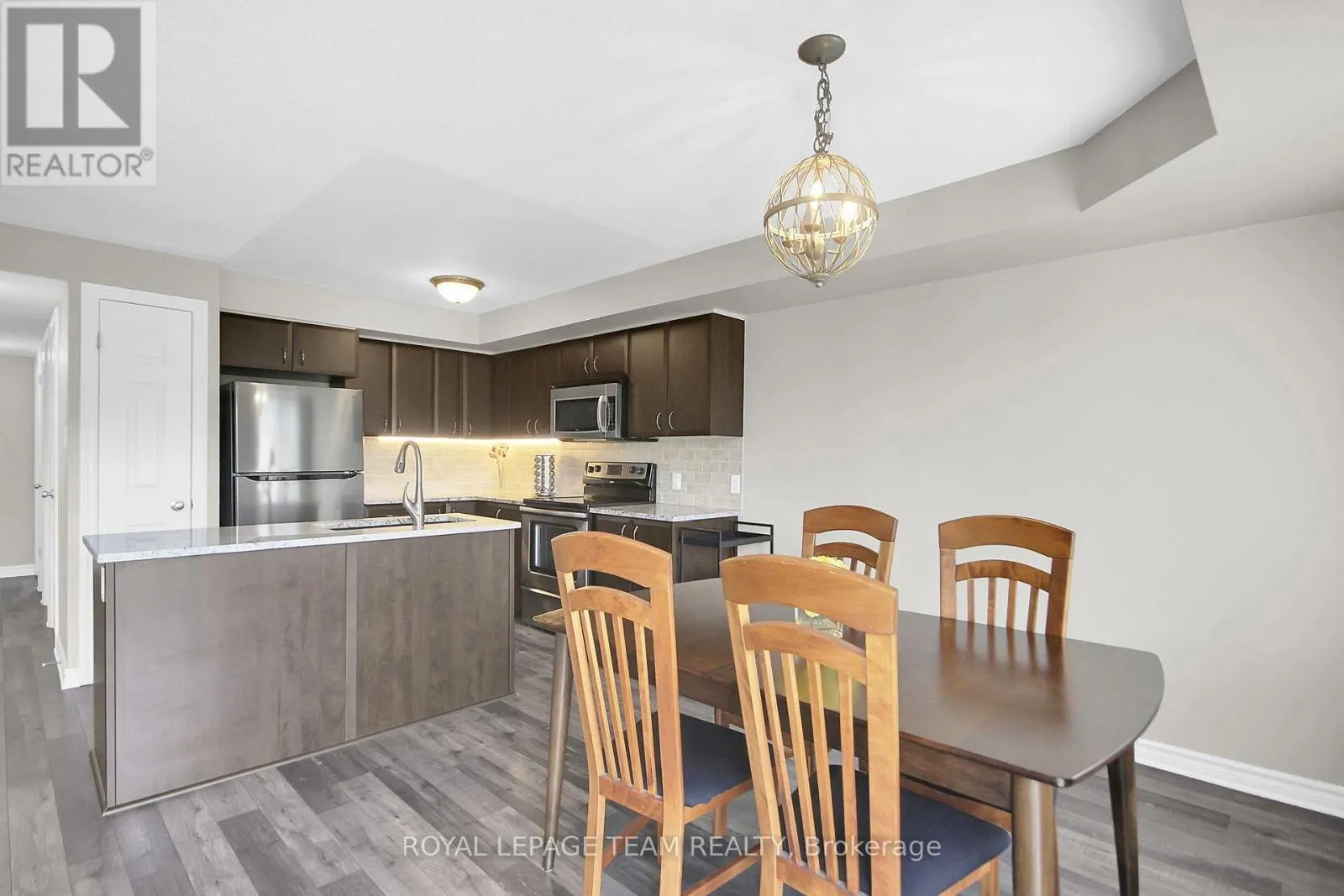 5 - 46 BARNSTONE DRIVE