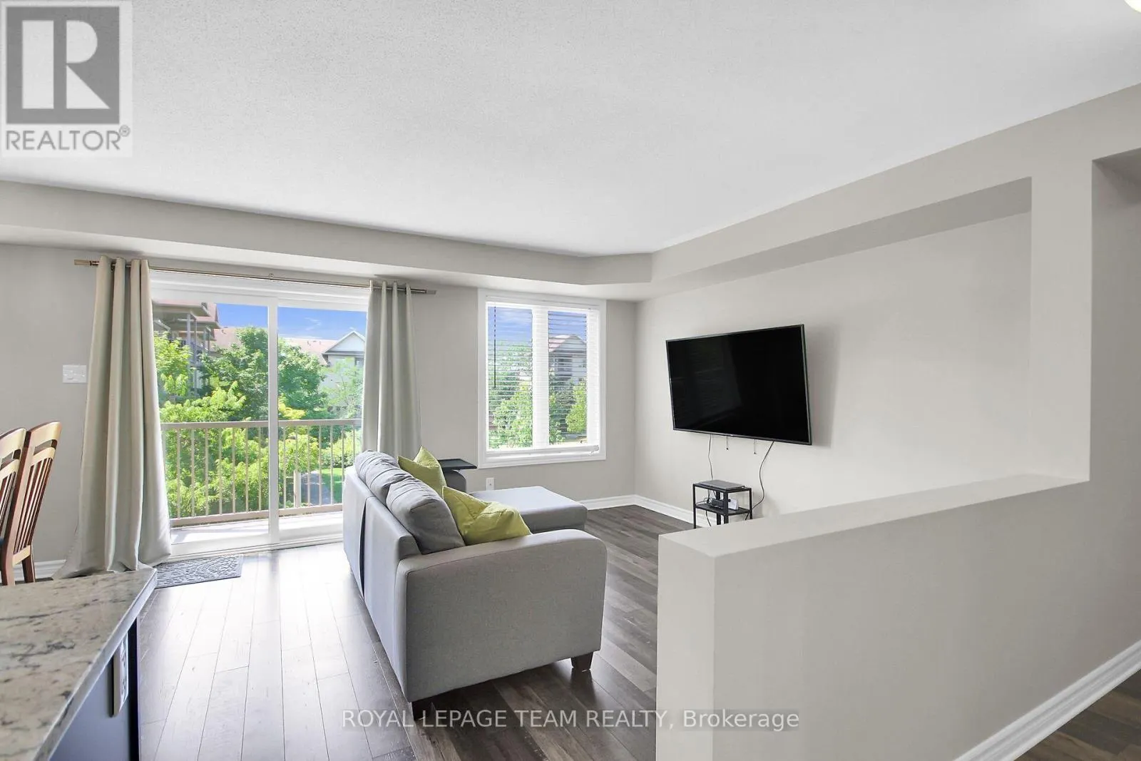 5 - 46 BARNSTONE DRIVE