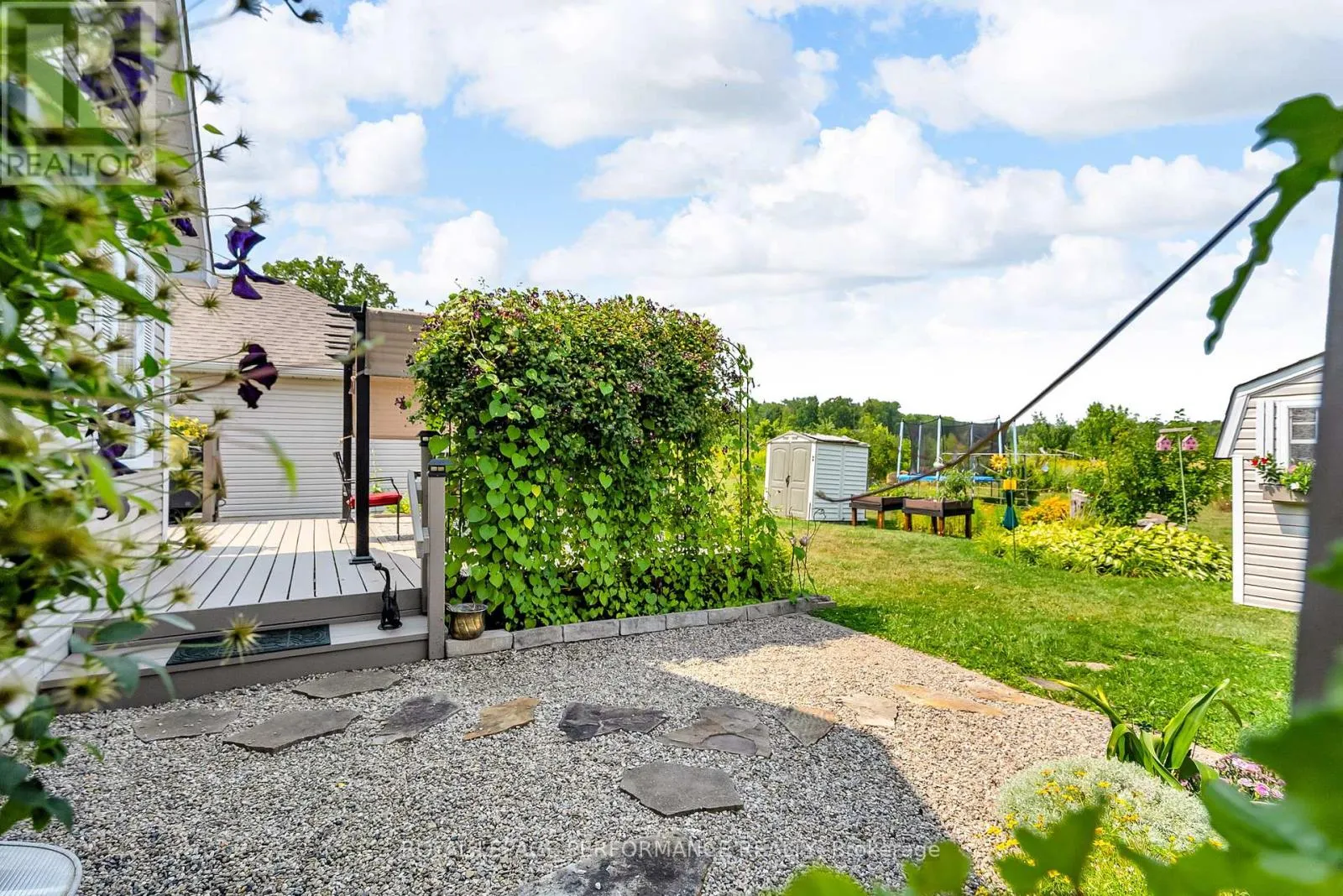 1526 FRANK COURT