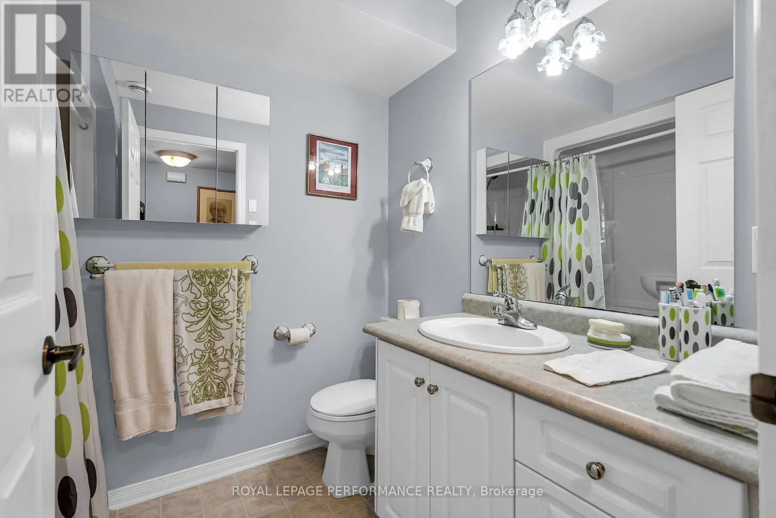 1526 FRANK COURT