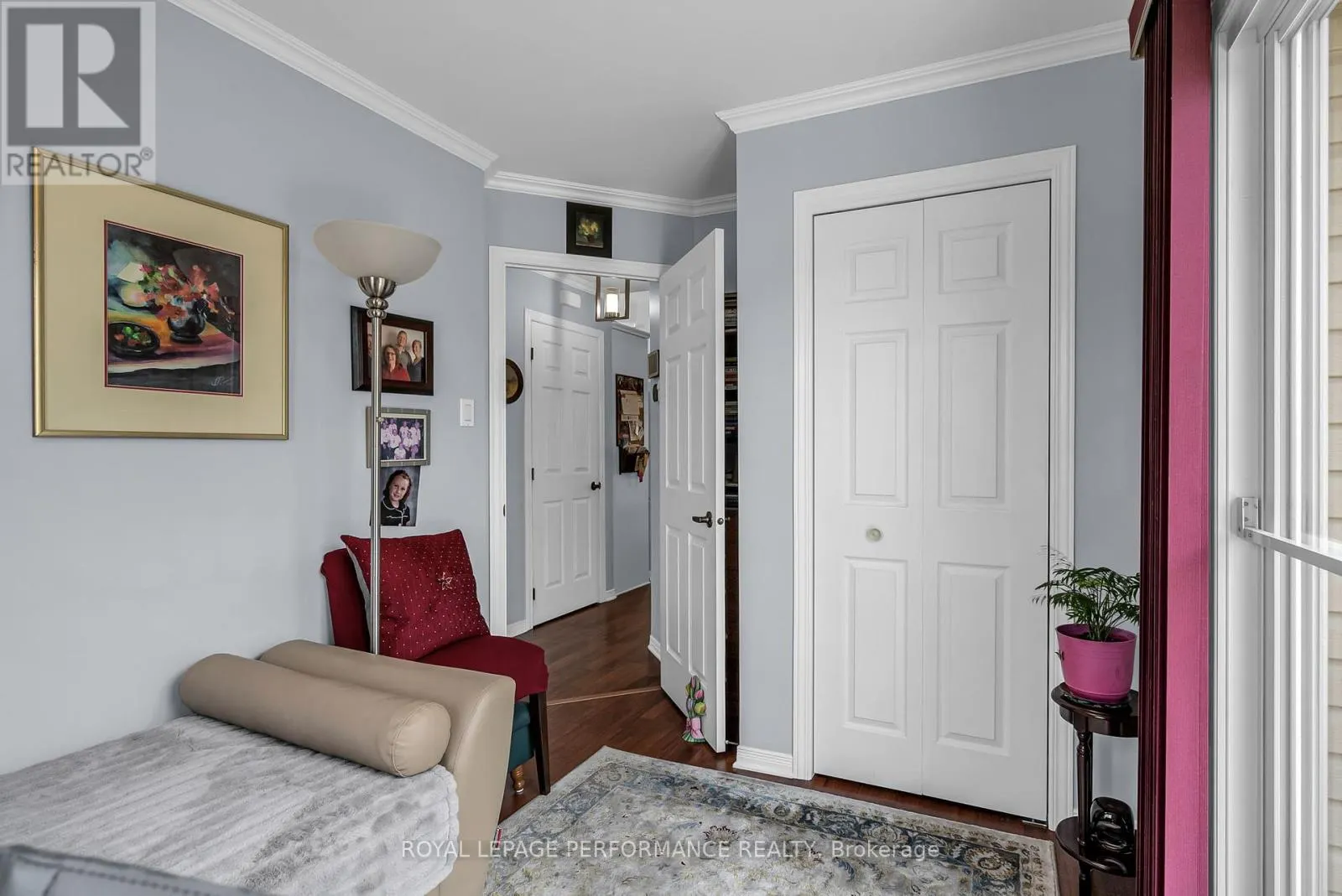 1526 FRANK COURT