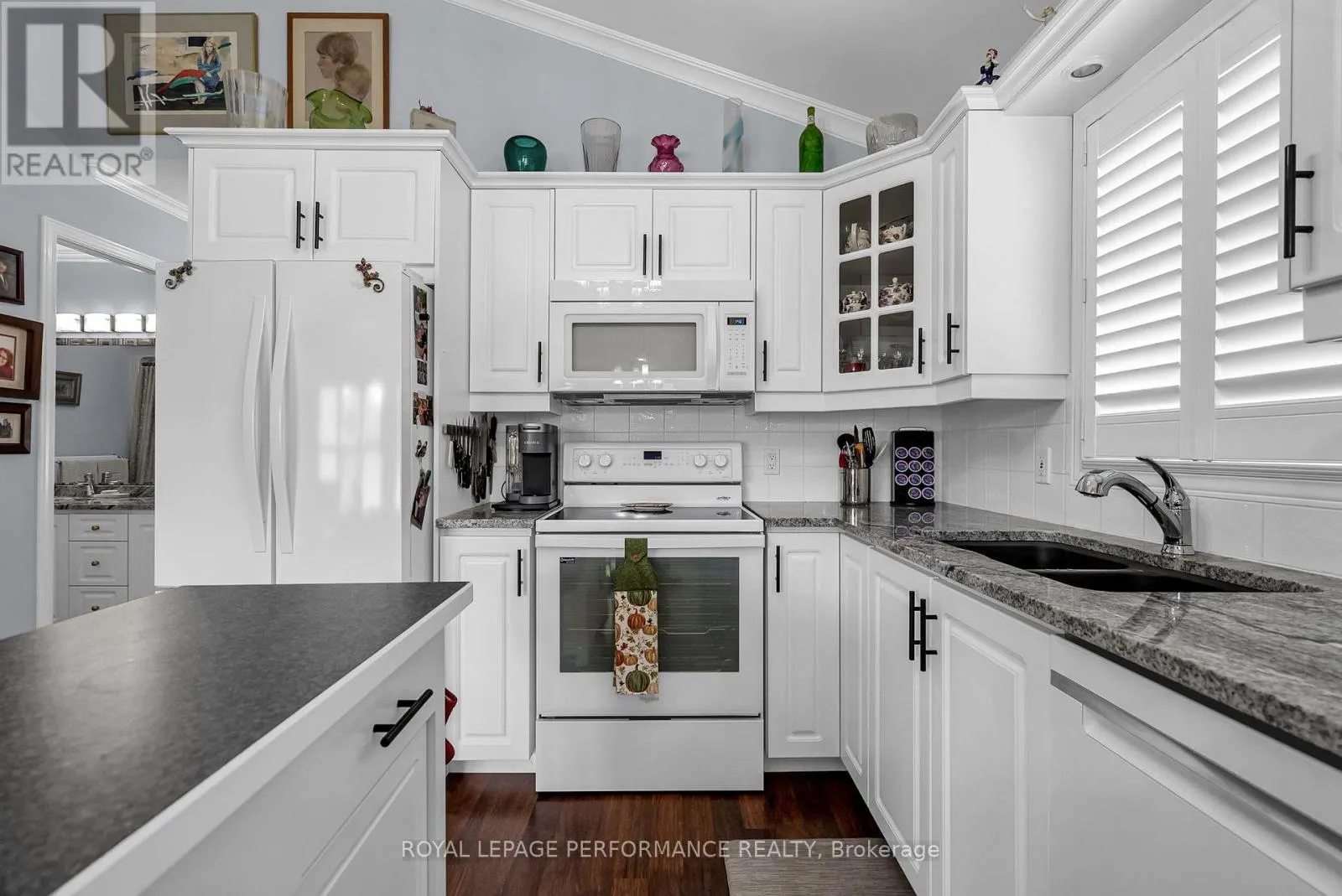 1526 FRANK COURT