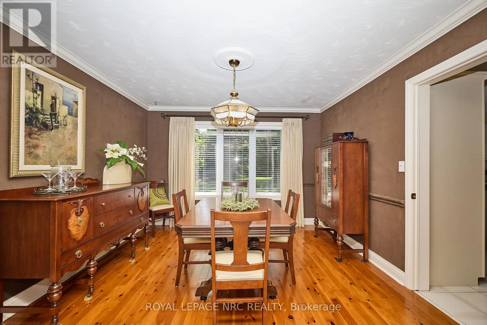 14 SHORTHILL PLACE