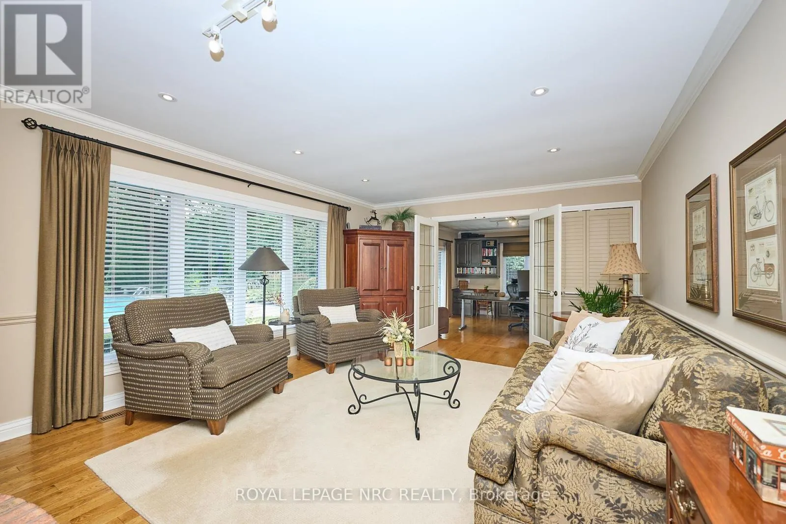 14 SHORTHILL PLACE
