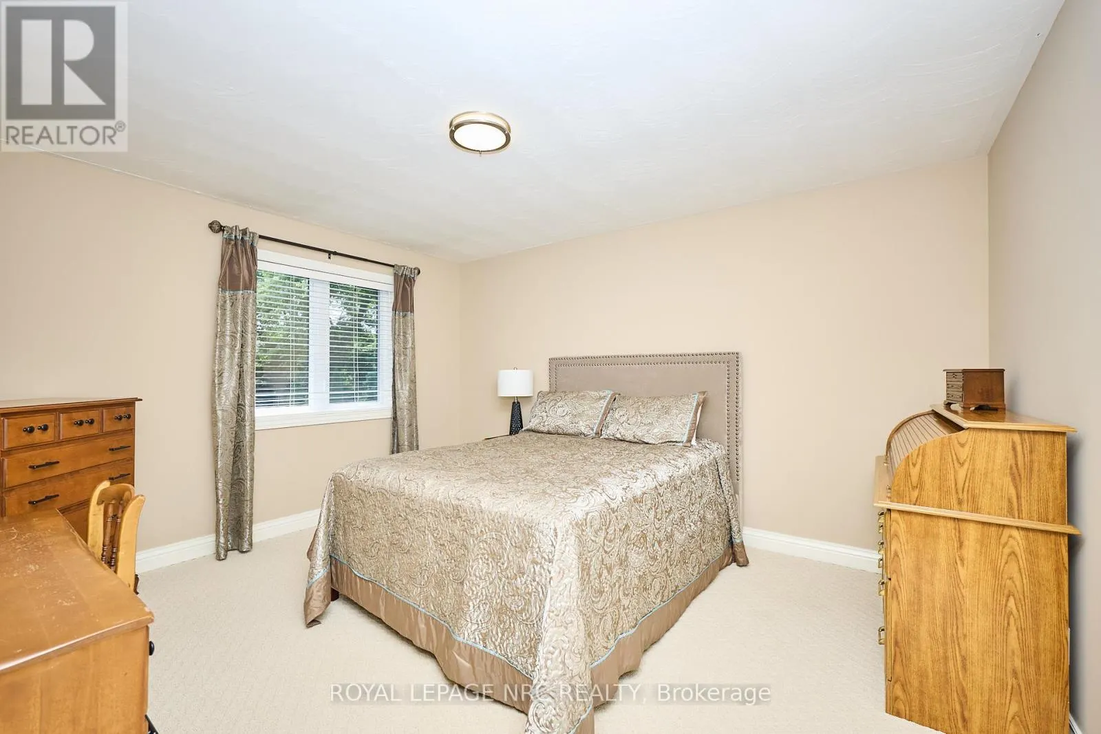 14 SHORTHILL PLACE