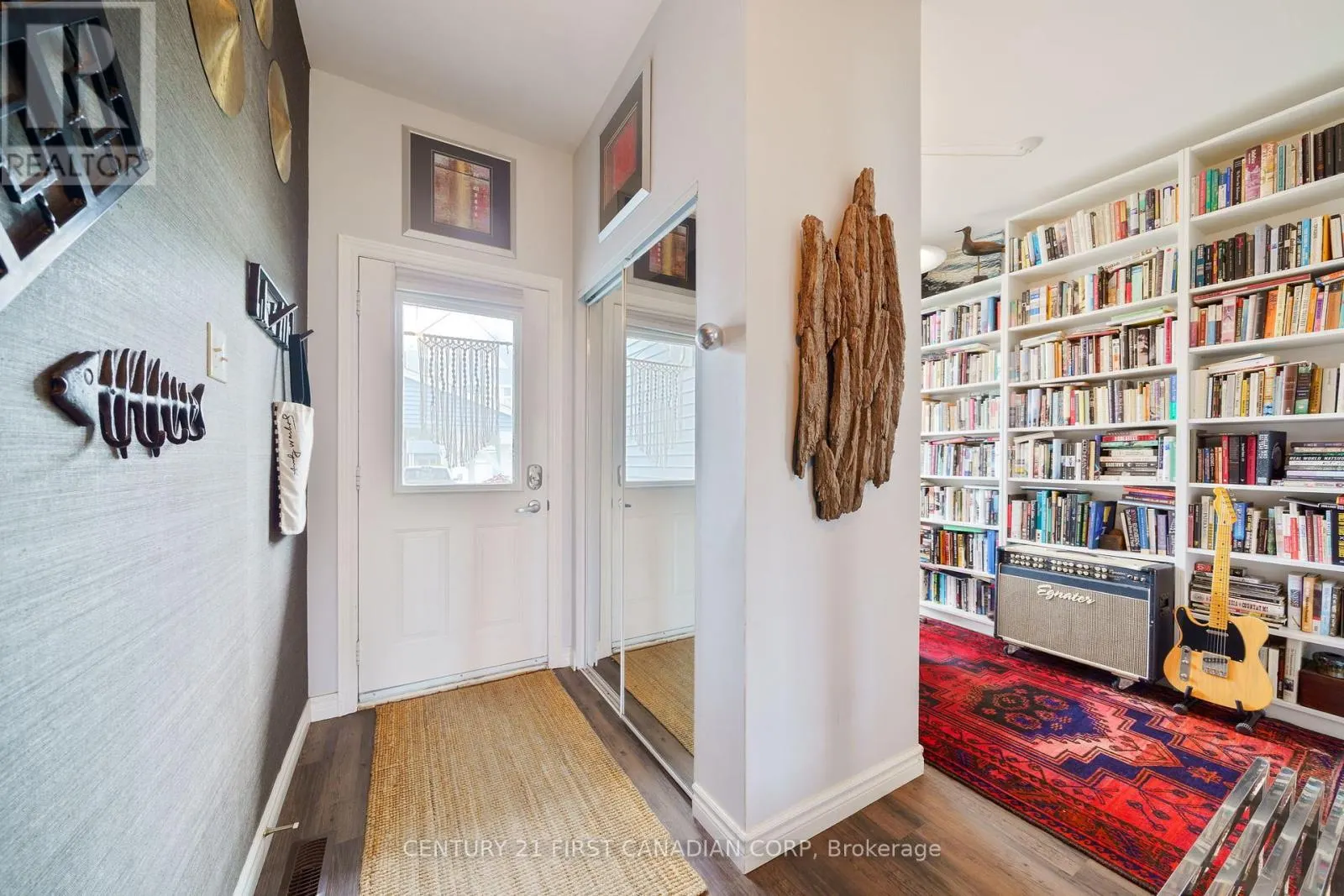 50 - 374 FRONT STREET, #50
