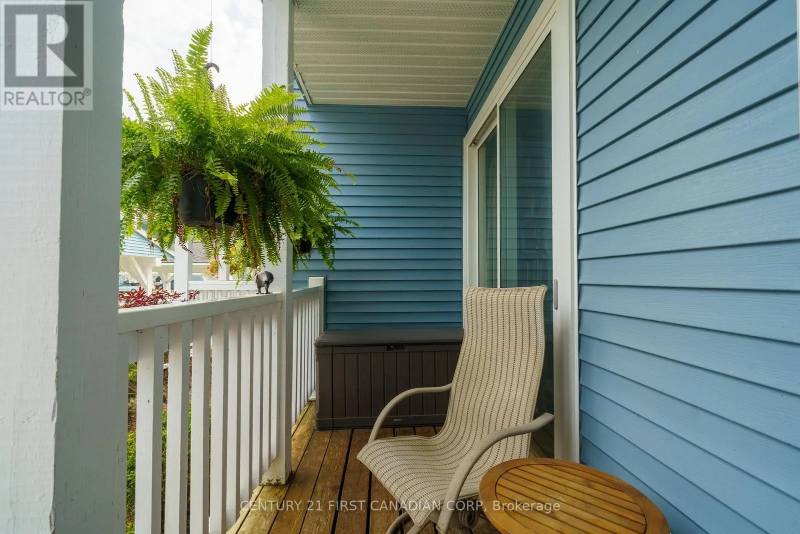 50 - 374 FRONT STREET, #50