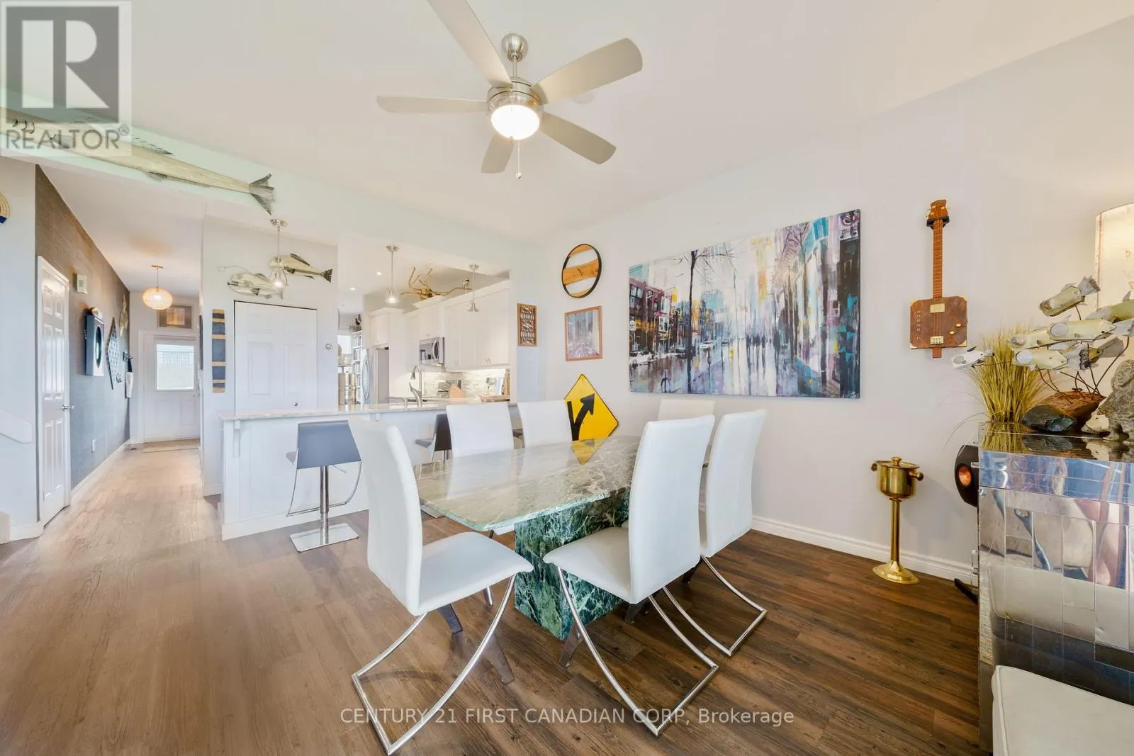 50 - 374 FRONT STREET, #50