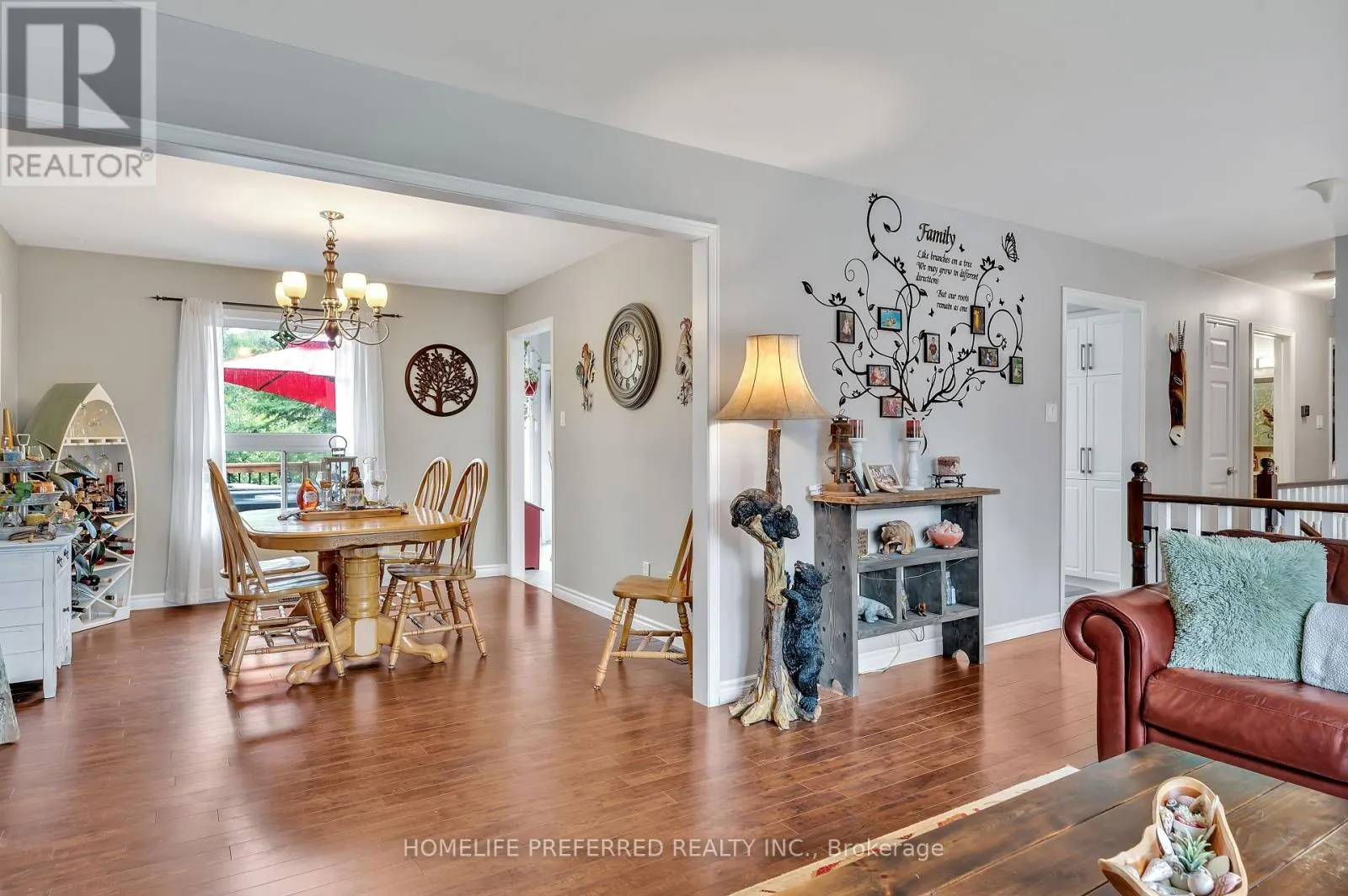 2403 KENNEDY DRIVE
