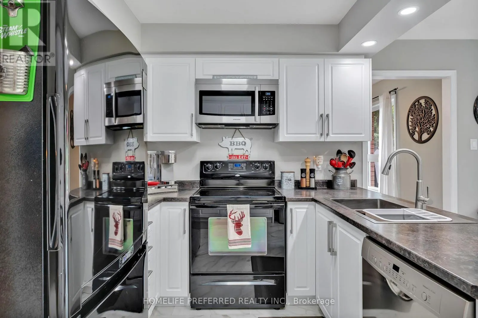 2403 KENNEDY DRIVE