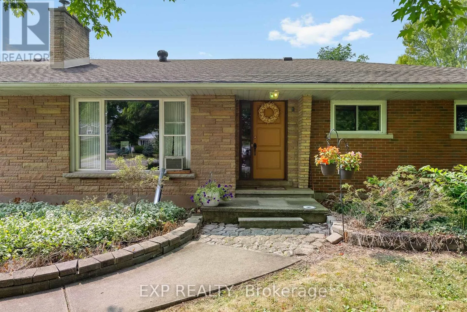 351 HELENA STREET