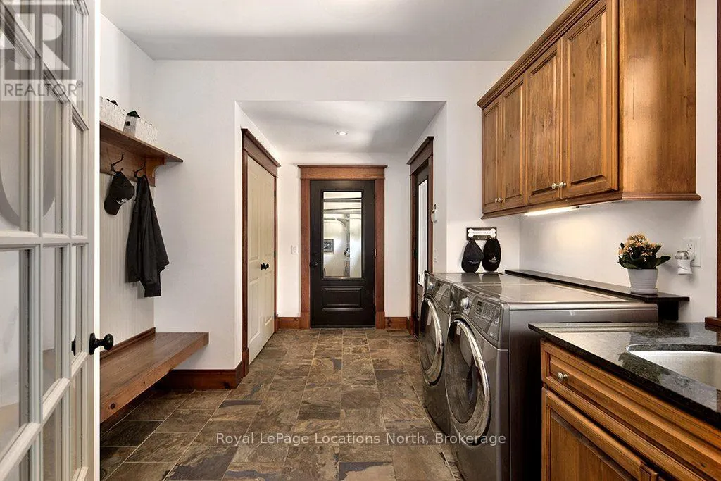 376 SUNSET BOULEVARD
