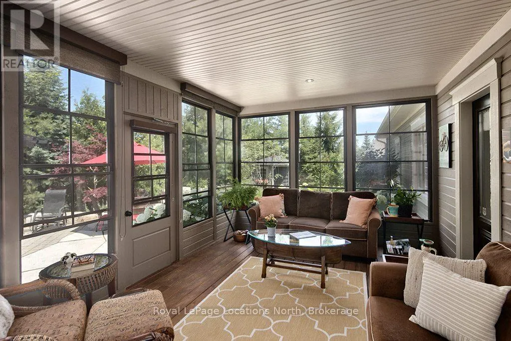 376 SUNSET BOULEVARD