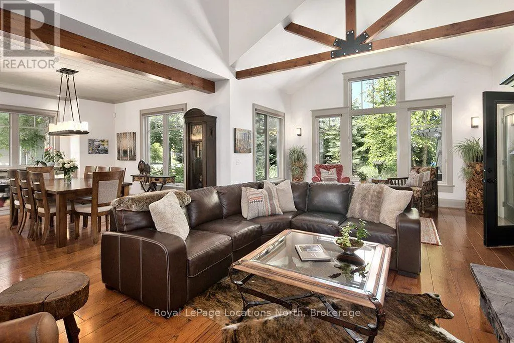 376 SUNSET BOULEVARD