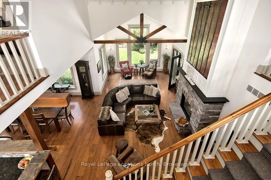 376 SUNSET BOULEVARD