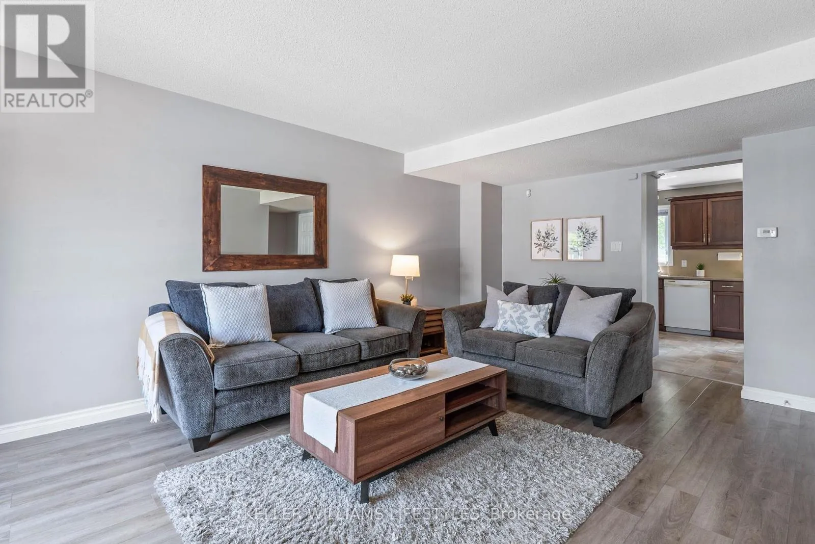 34 - 151 MARTINET AVENUE, #34