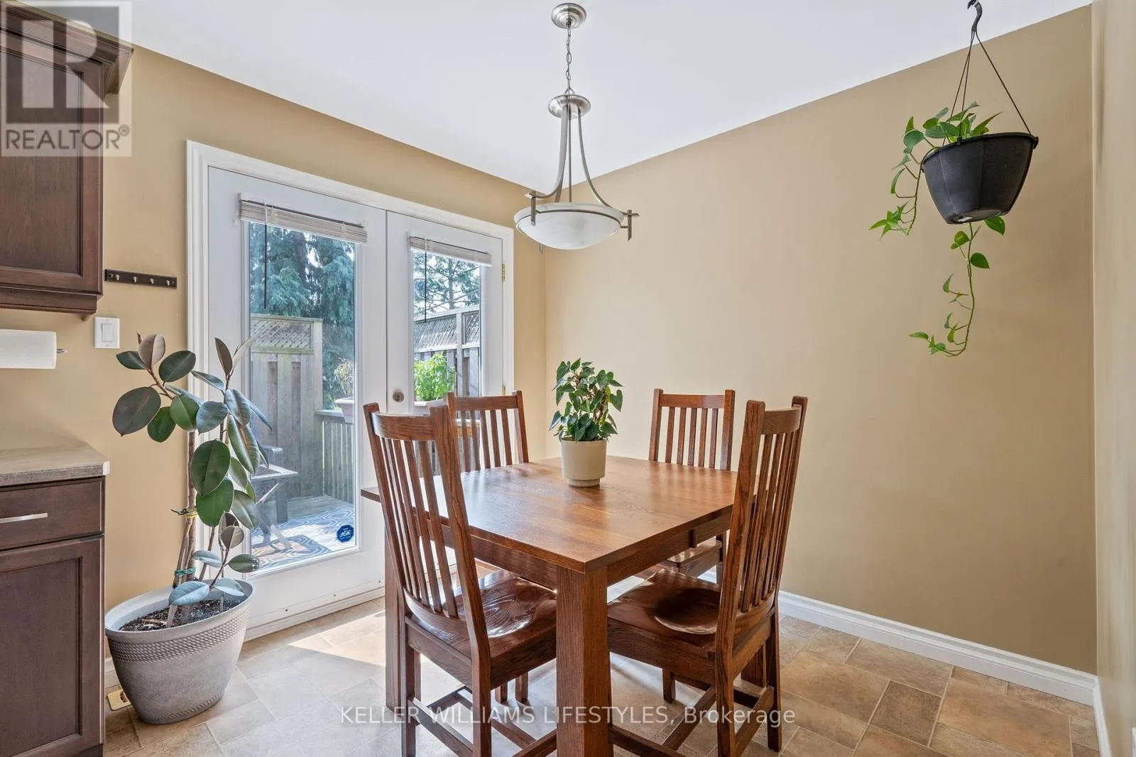 34 - 151 MARTINET AVENUE, #34