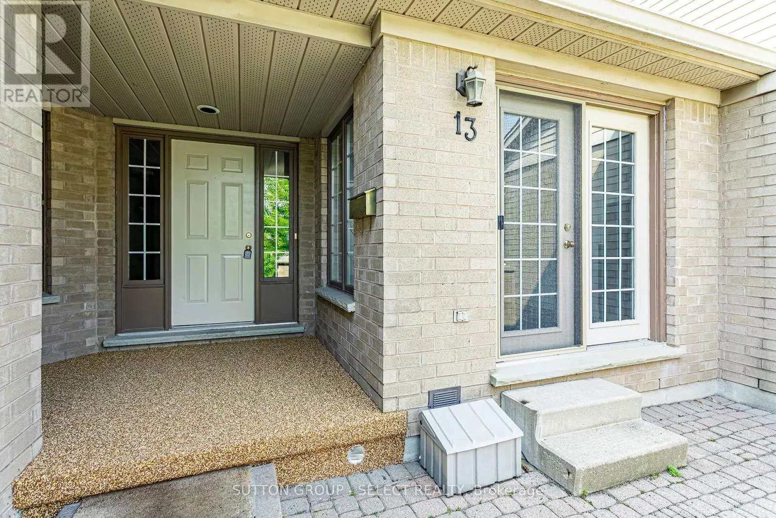 13 - 627 WHARNCLIFFE ROAD S, #13