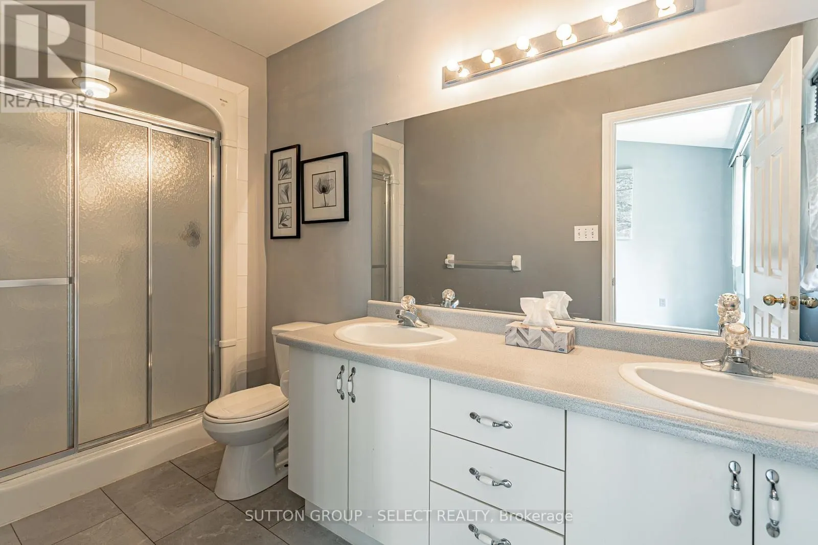 13 - 627 WHARNCLIFFE ROAD S, #13
