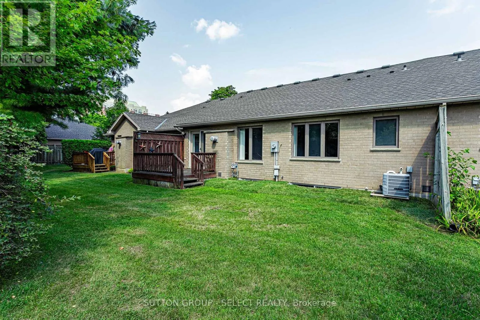 13 - 627 WHARNCLIFFE ROAD S, #13