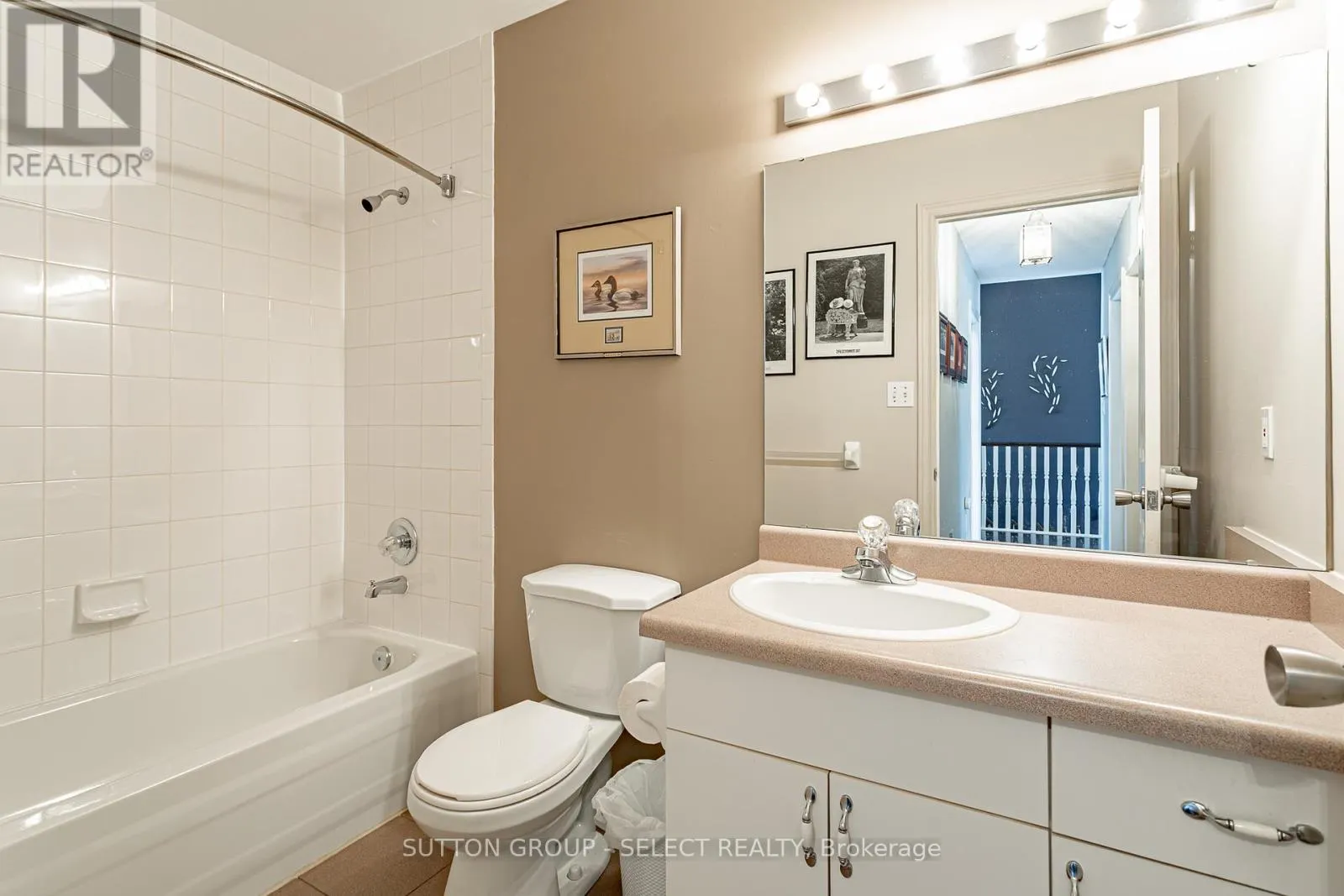 13 - 627 WHARNCLIFFE ROAD S, #13