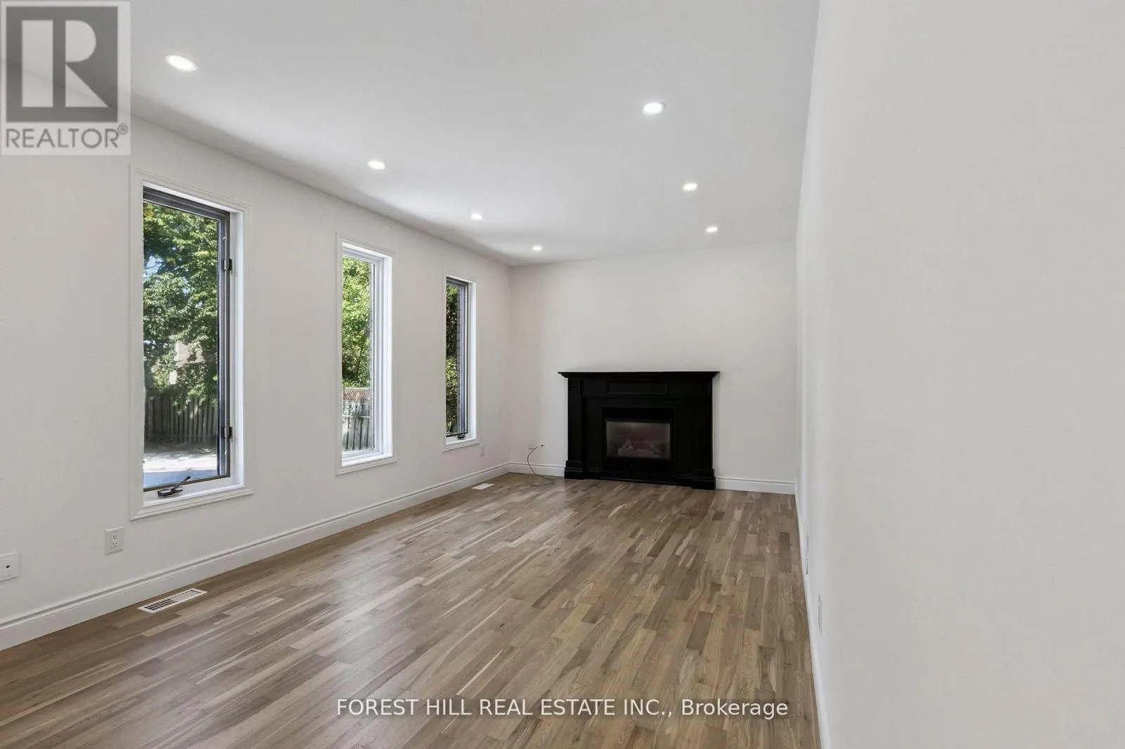 683 WILLOW ROAD