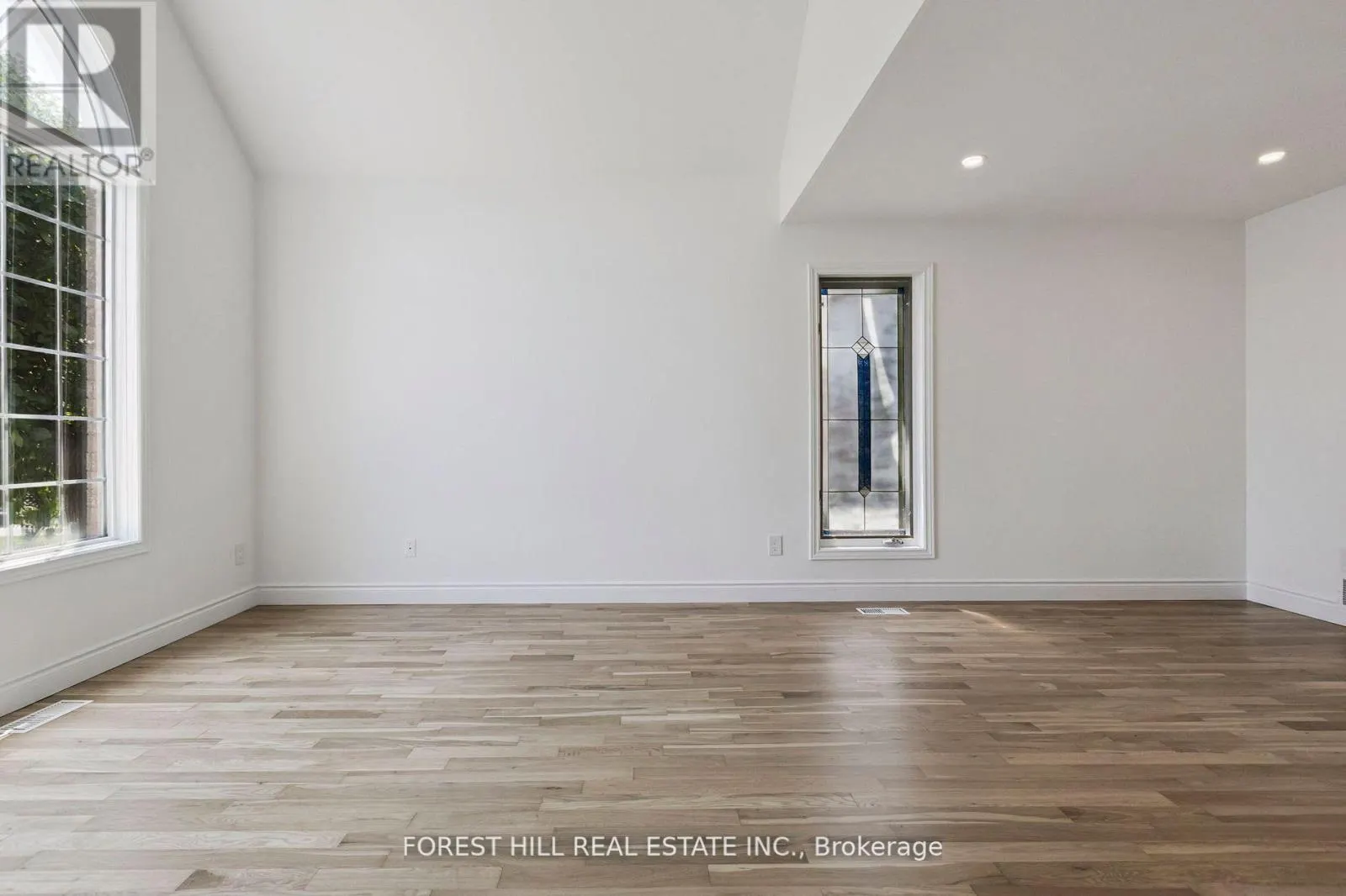 683 WILLOW ROAD