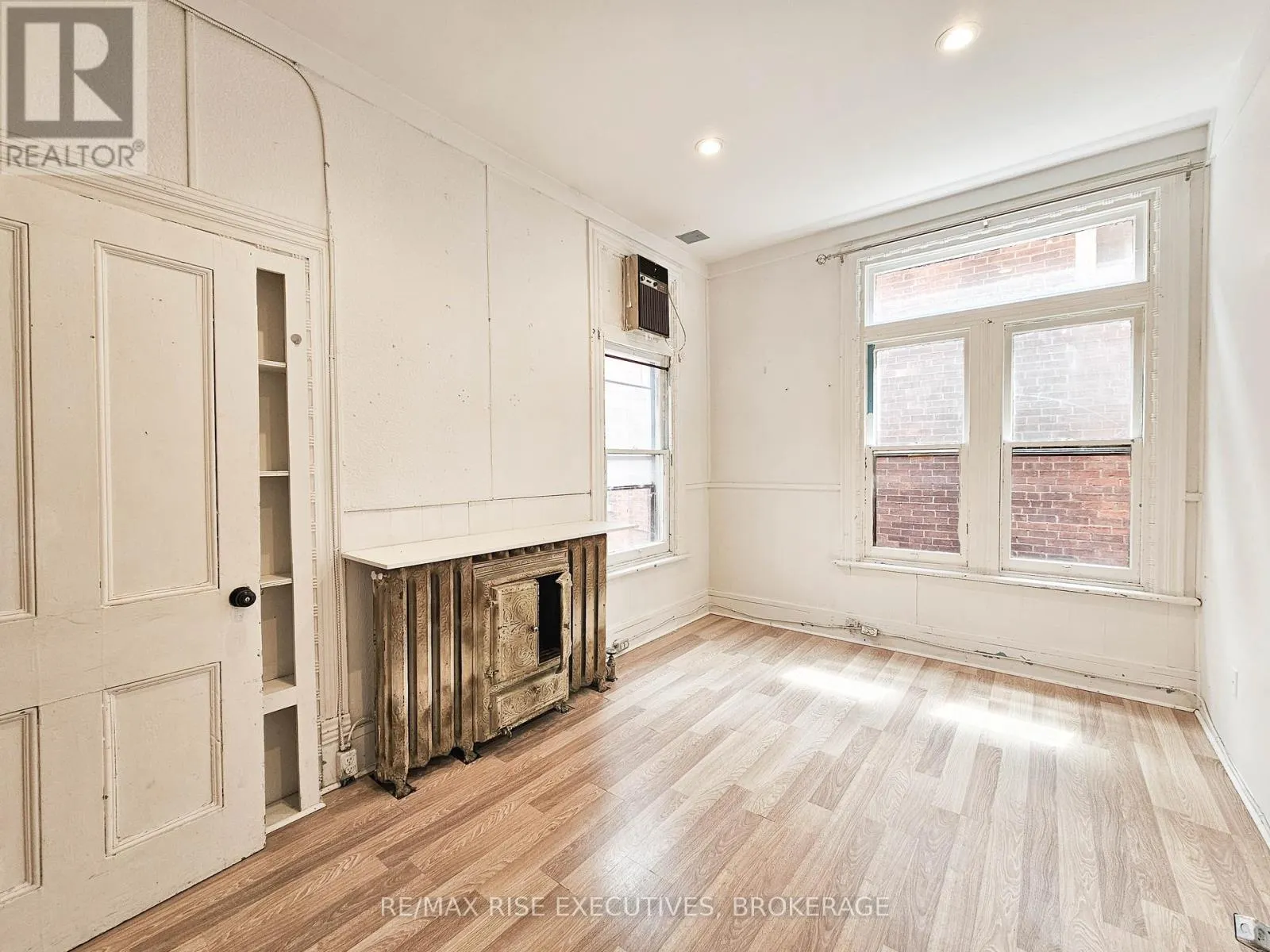307 ALFRED STREET