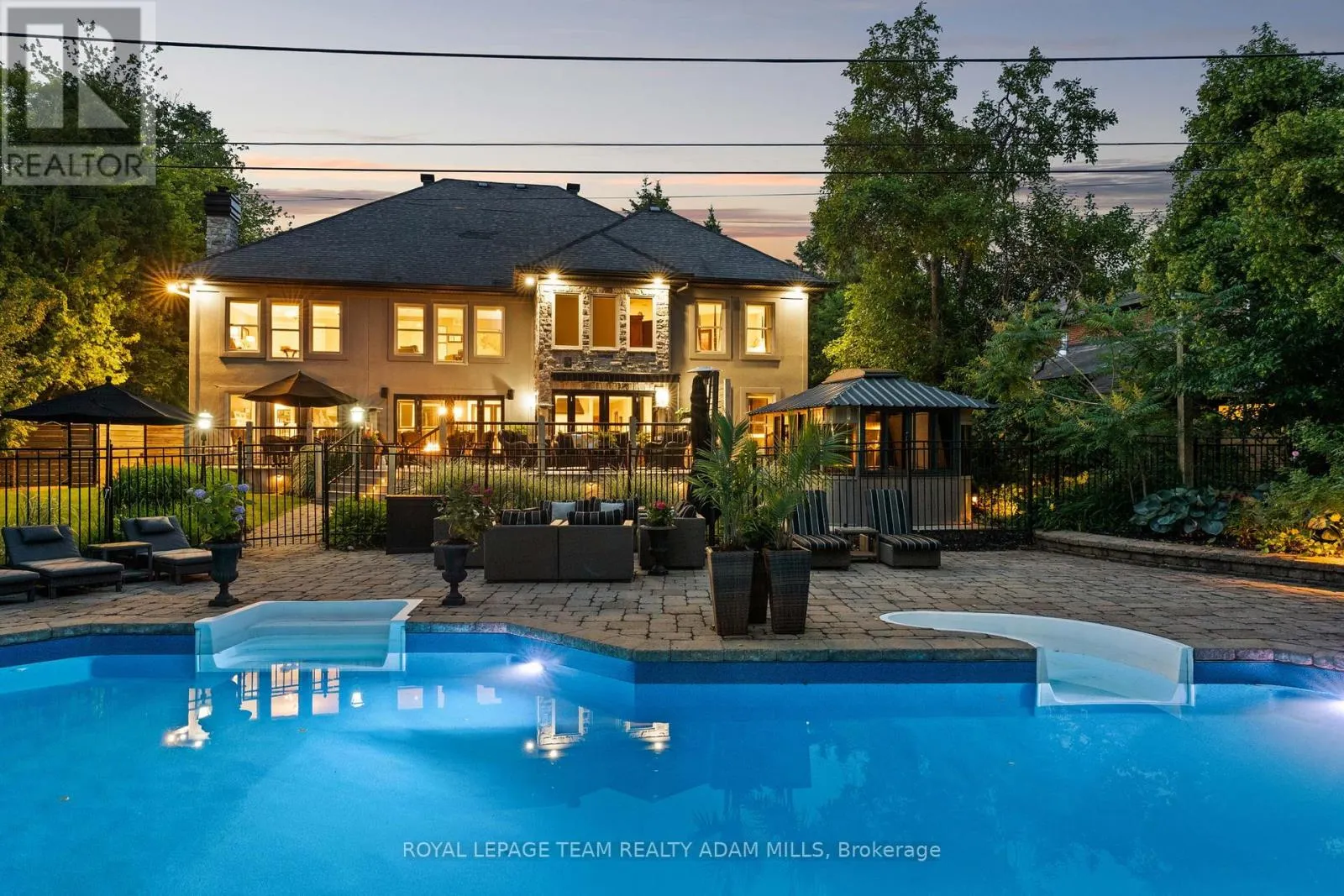 2330 SUMMERSIDE DRIVE