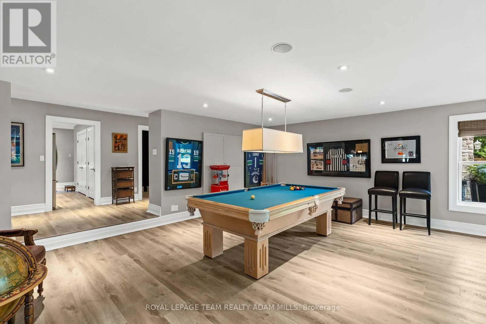 2330 SUMMERSIDE DRIVE
