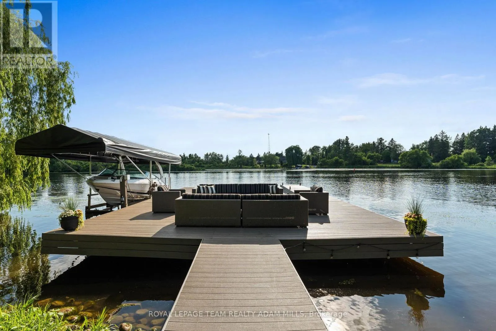 2330 SUMMERSIDE DRIVE