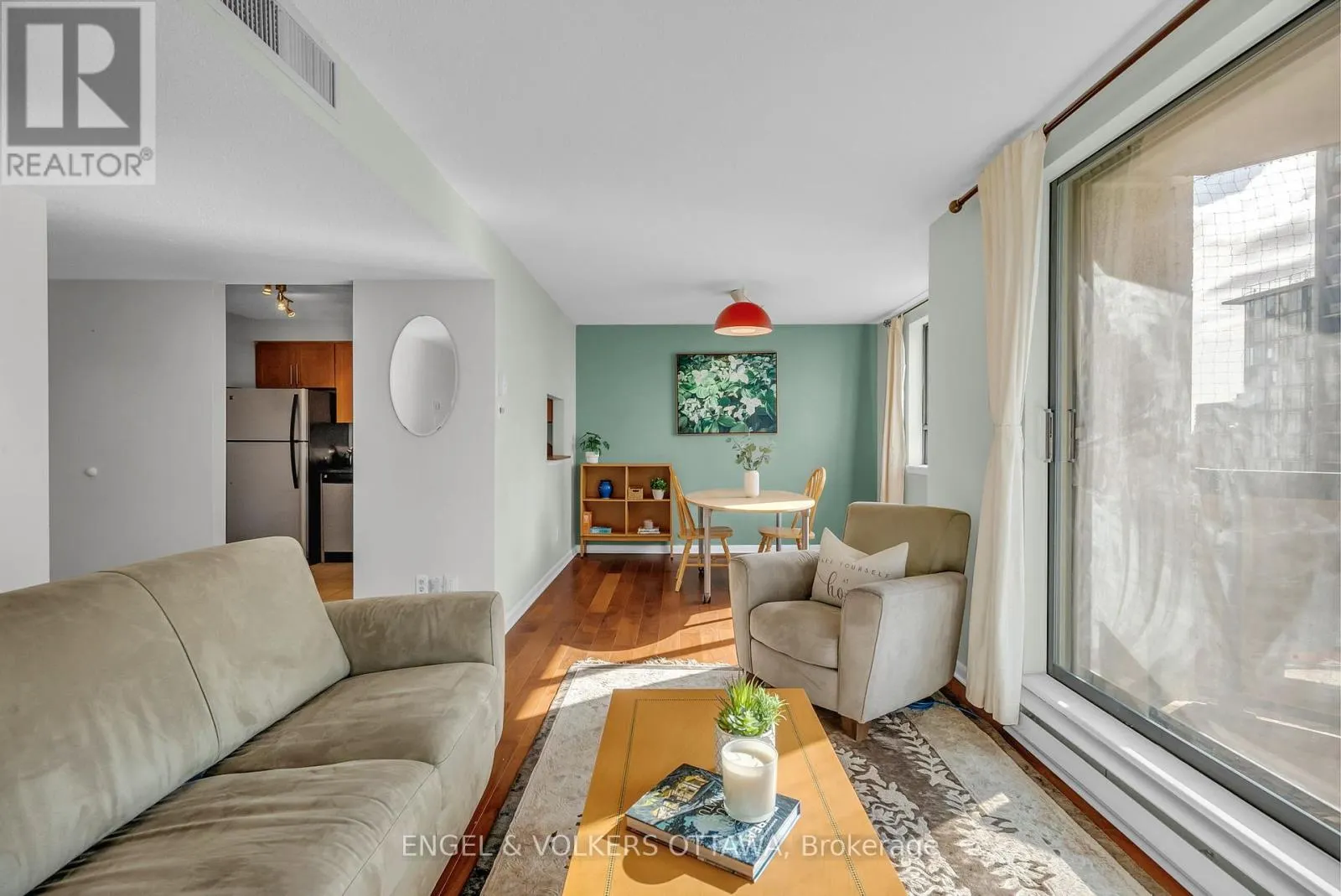 905 - 470 LAURIER AVENUE W