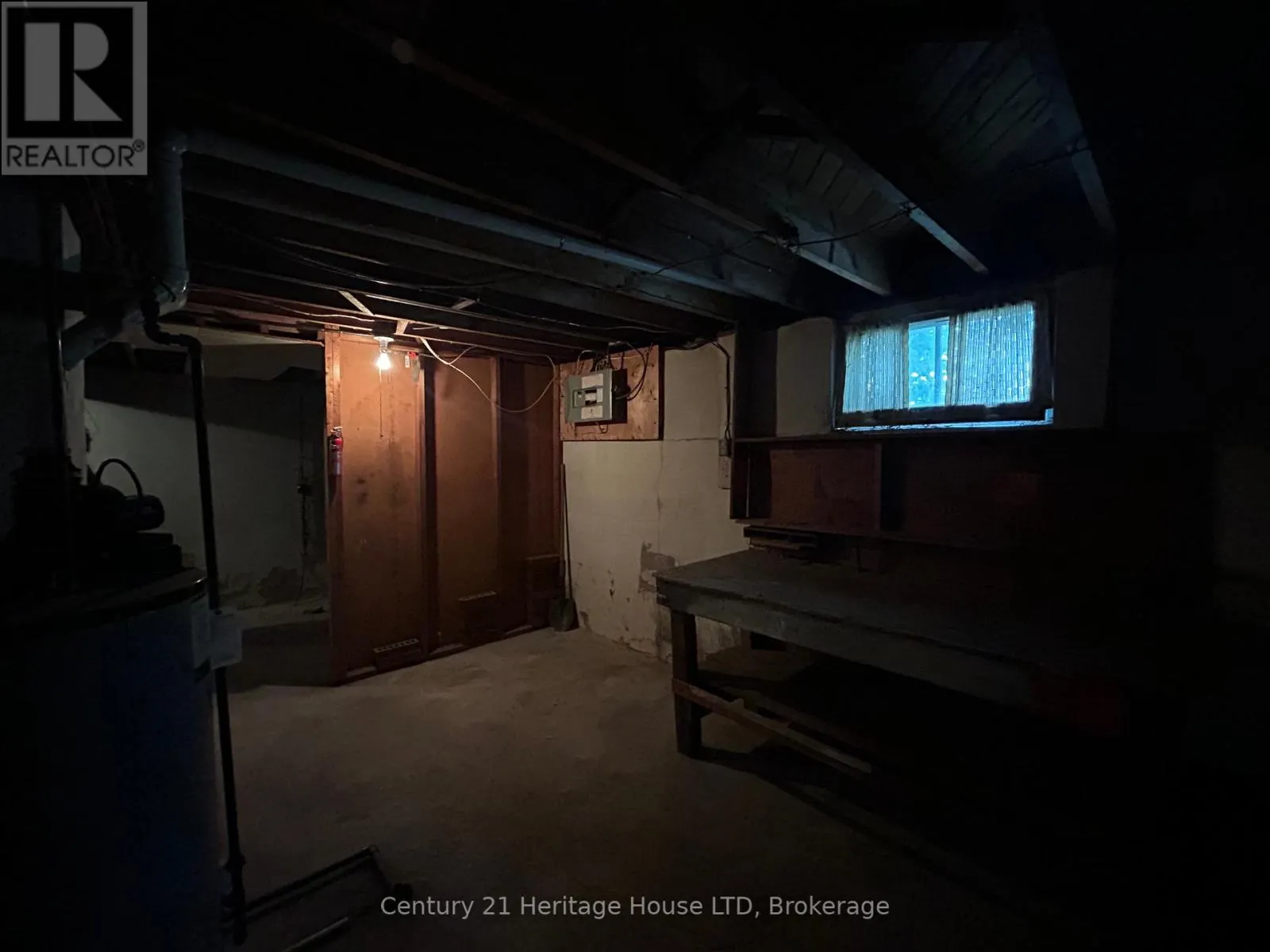 52 CATHERINE STREET