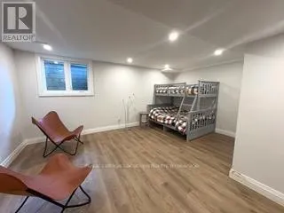 34 - 146 SETTLERS WAY, #34