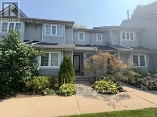 34 - 146 SETTLERS WAY, #34