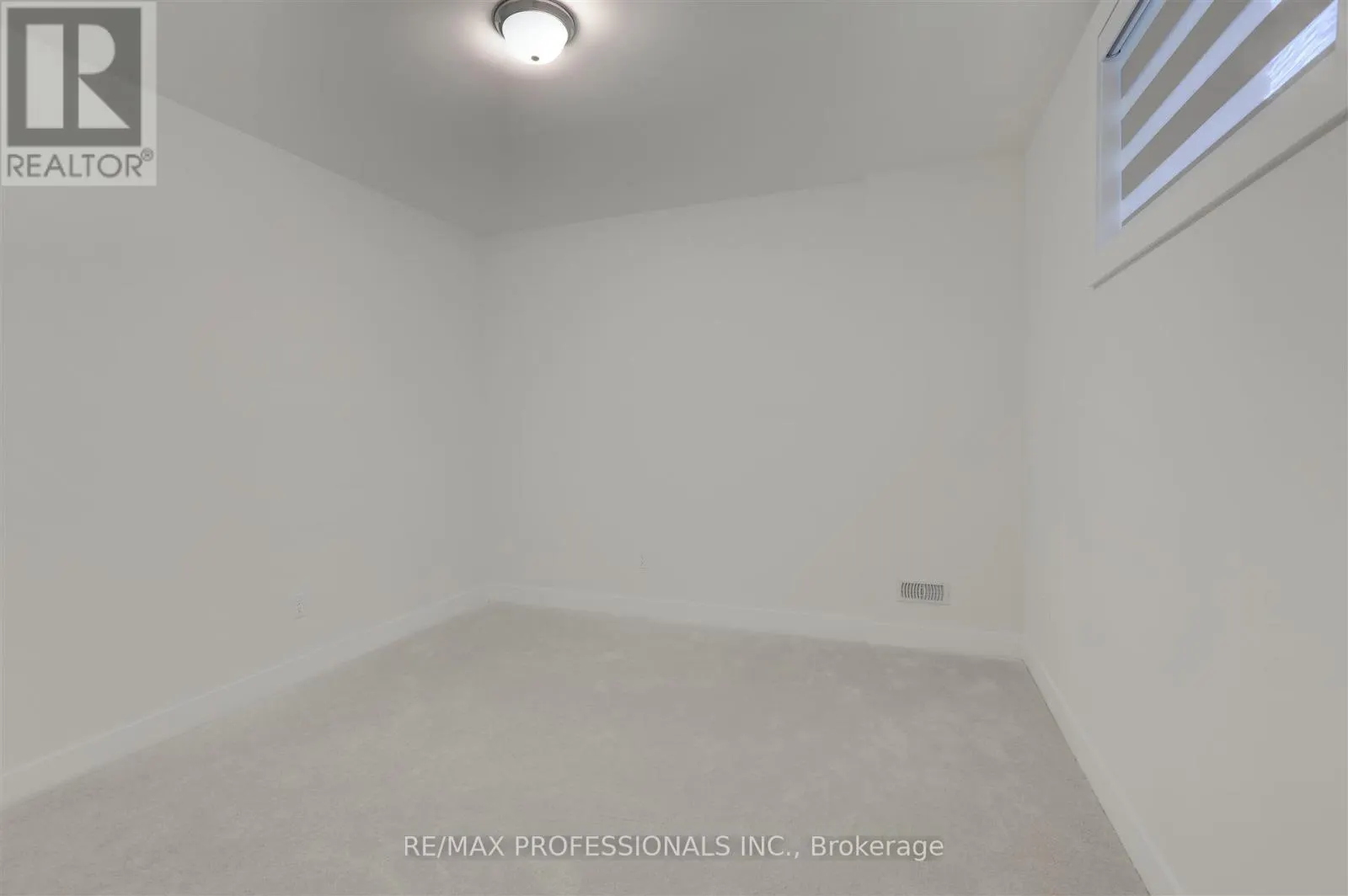 118 DOROTHY DRIVE