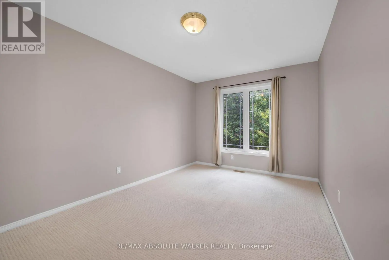124 FORESTCREST STREET