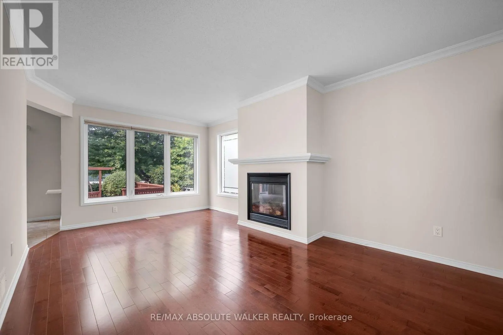 124 FORESTCREST STREET