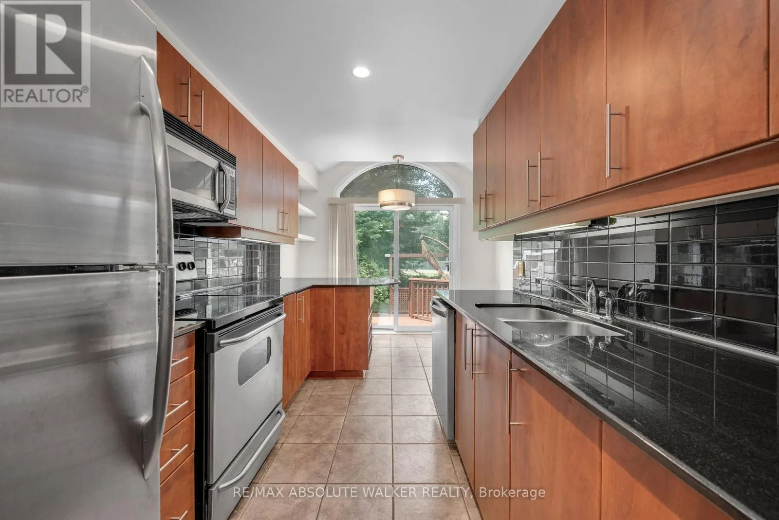 124 FORESTCREST STREET