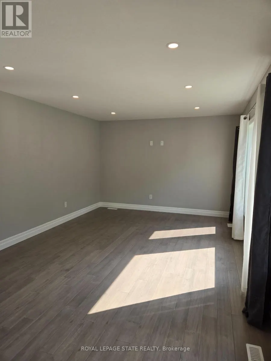15 DUNNING WAY