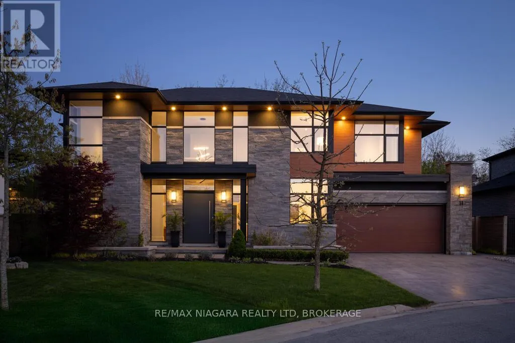 11 WOODBOURNE COURT