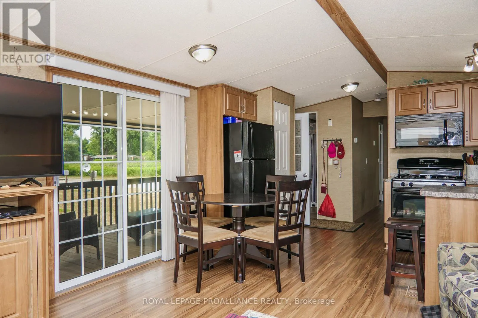 26 BEACH VIEW LANE - 486 COUNTY ROAD 18