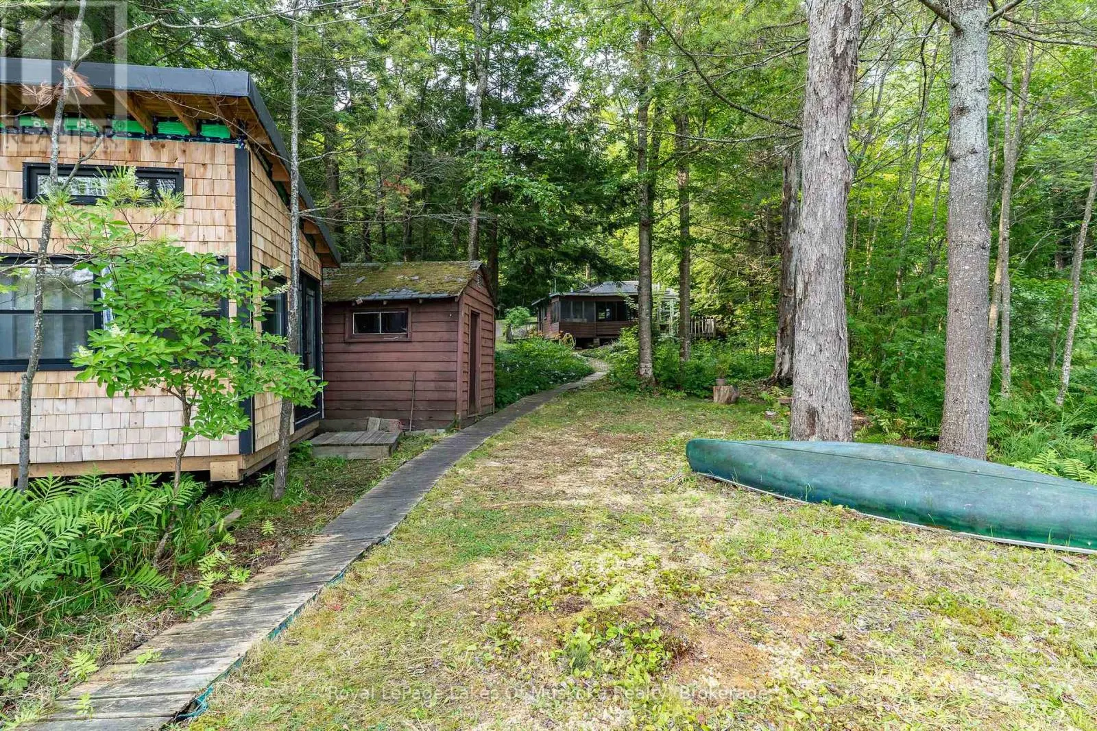1072 LONG LAKE ROAD