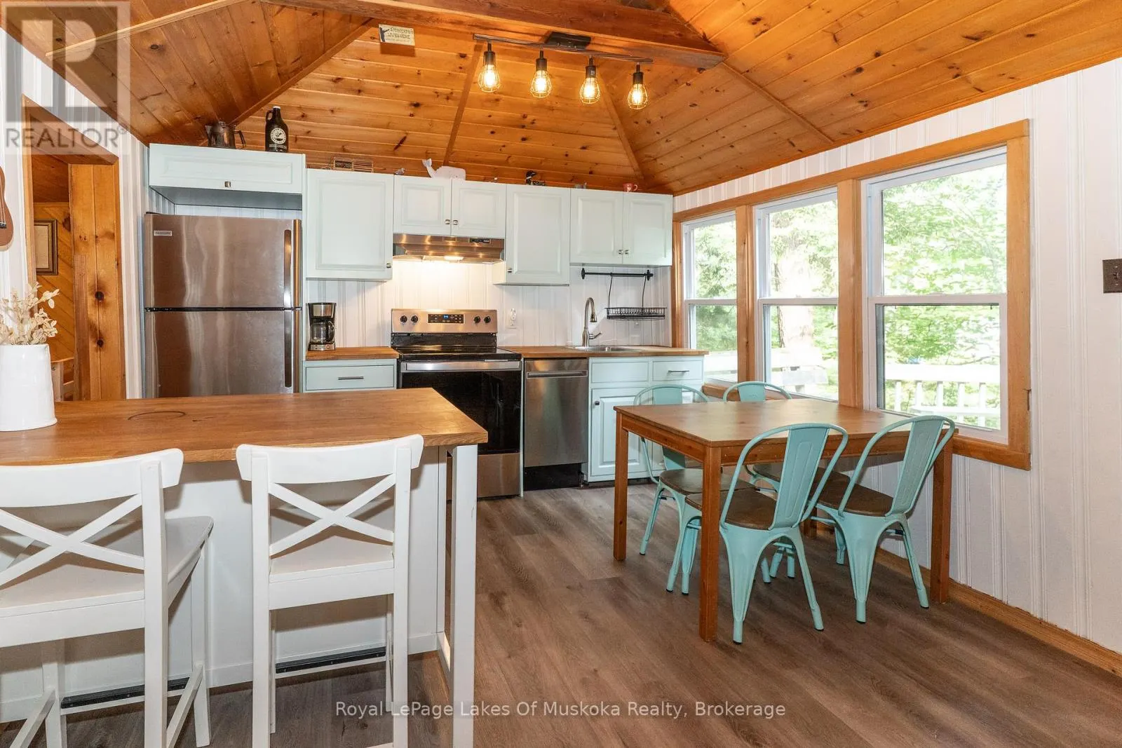 1072 LONG LAKE ROAD