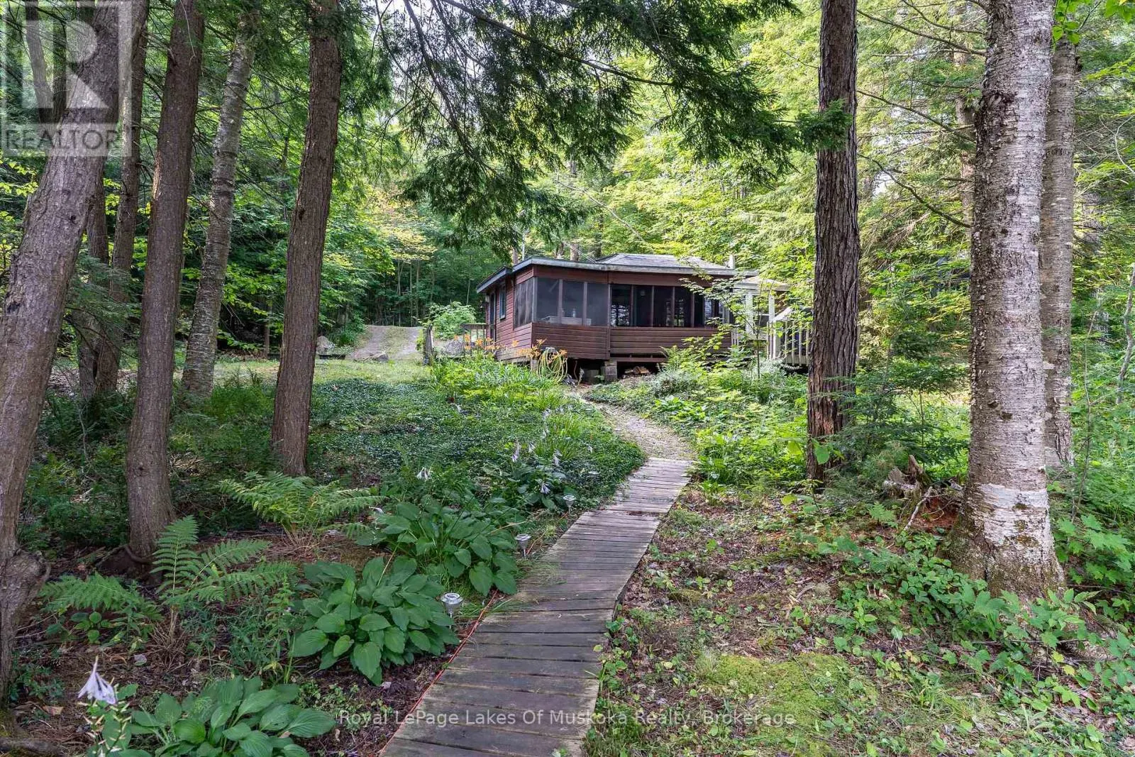 1072 LONG LAKE ROAD